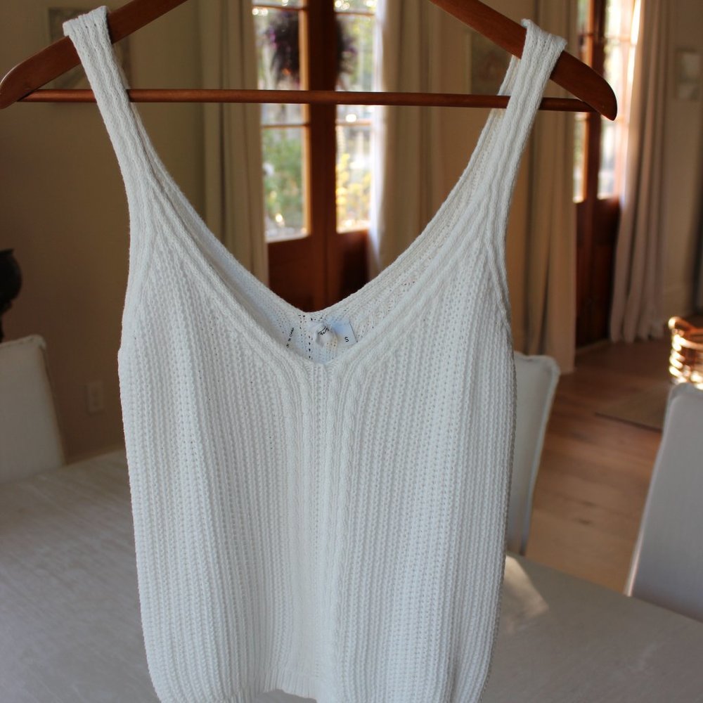 Elan Sleeveless Top size S